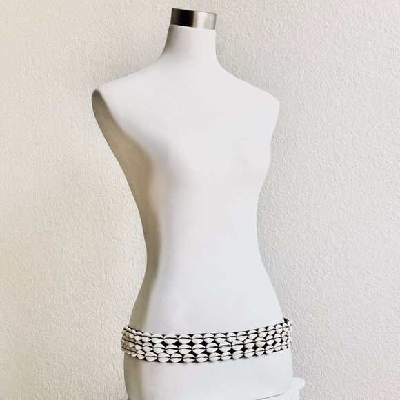 VINTAGE AFRICA Cowrie Shell Leather Belt 3 Strand - Picture 4 of 12